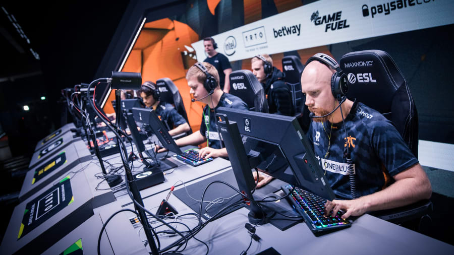 Put your knowledge to the test and see if you can recall the biggest rivalries in CS:GO that Fnatic has faced! Challenge yourself with this quiz and find out how many correct answers you can get out of 10.