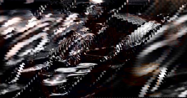 Having trouble deciding which classic horror movie to watch tonight? Take this quiz to find out the perfect one for you based on your preferences and personality! Get ready for a spine-chilling movie night!
