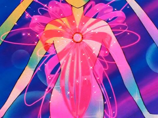 Discover which Sailor Moon transformation item matches your personality and become the true warrior of justice!