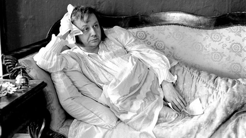 Ever wondered which character you would be in the incredible world of classic Russian literature? Take this quiz to find out which legendary persona from novels of Dostoevsky, Tolstoy, and more aligns with your personality!