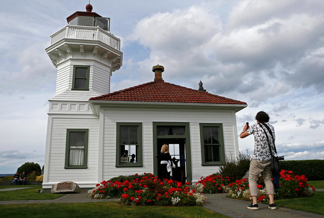 Everett Enthusiast: Test Your Knowledge of Everett's History and Current Events!
