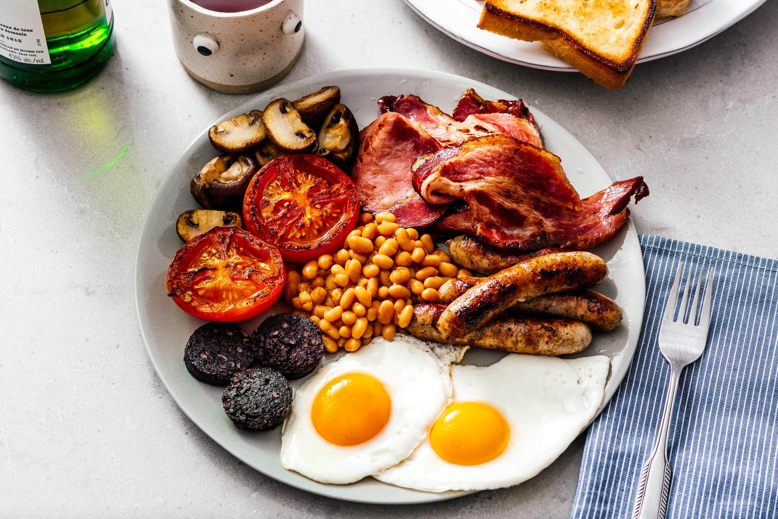 Think you know the Full English Breakfast inside and out? From its origins to its many delicious components, take this quiz to find out how well you truly understand this iconic British meal.