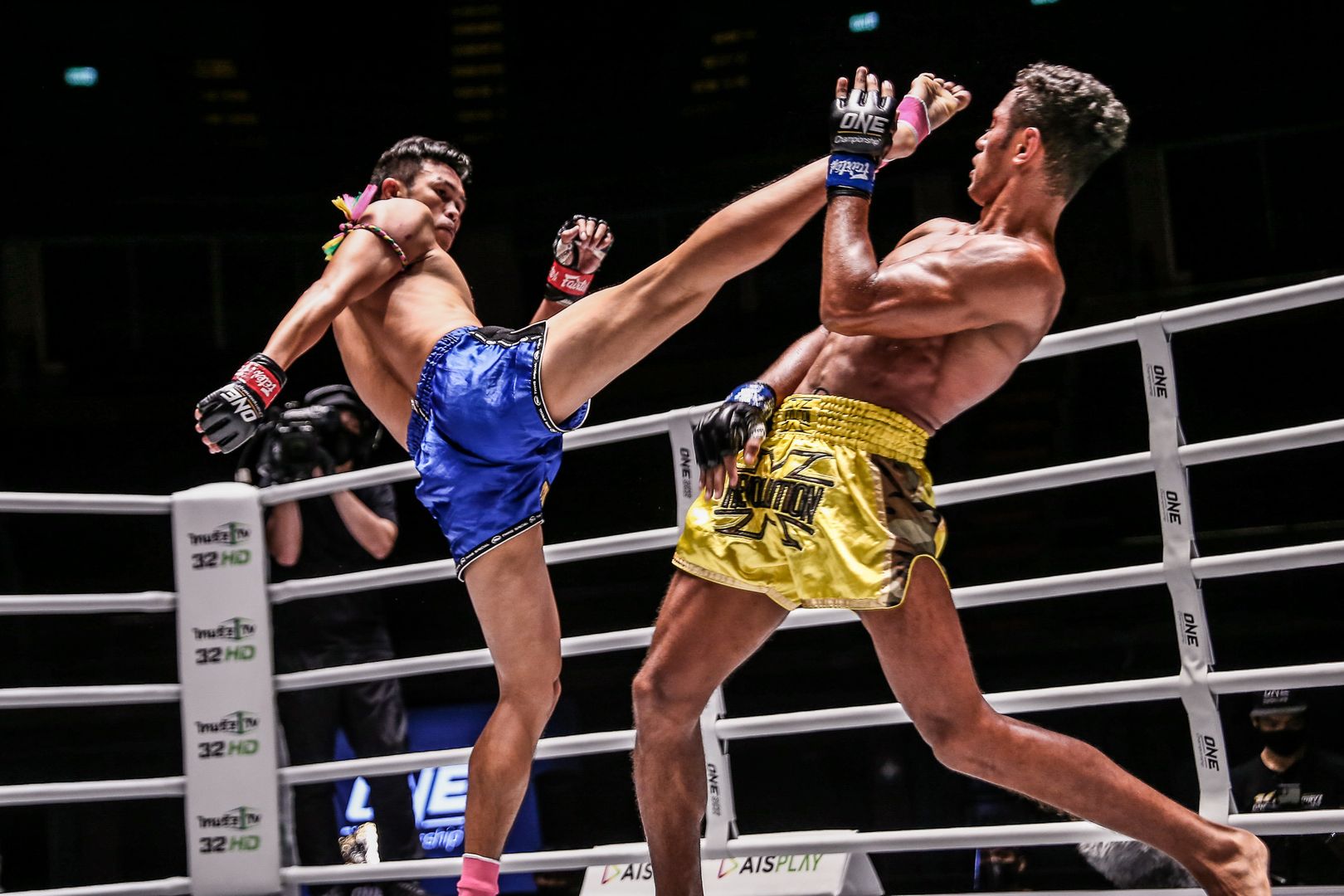 Discover which legendary Muay Thai fighter matches your style?