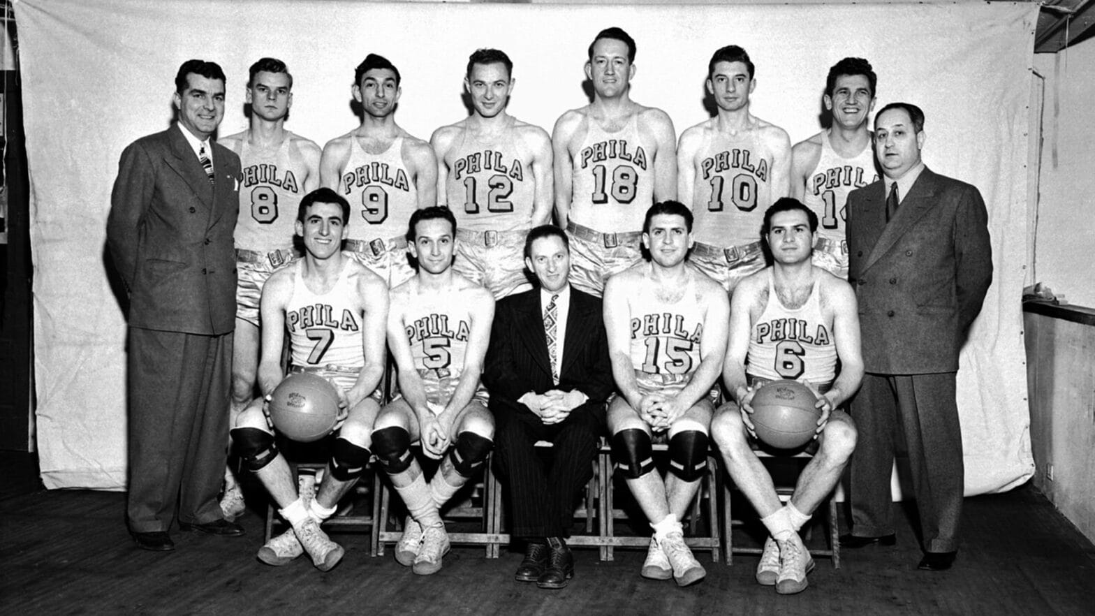 Think you know everything about the Philadelphia 76ers? From legendary players to unforgettable games, this quiz will test your knowledge of the team's rich history and glorious achievements. Dive in and see if you have what it takes to be a true 76ers aficionado!