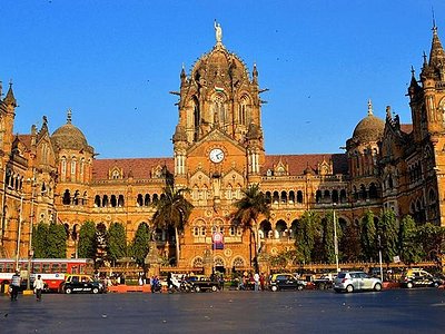 From iconic landmarks to historical events, test your knowledge of the bustling city of Mumbai. Can you prove you're a true Mumbaikar?