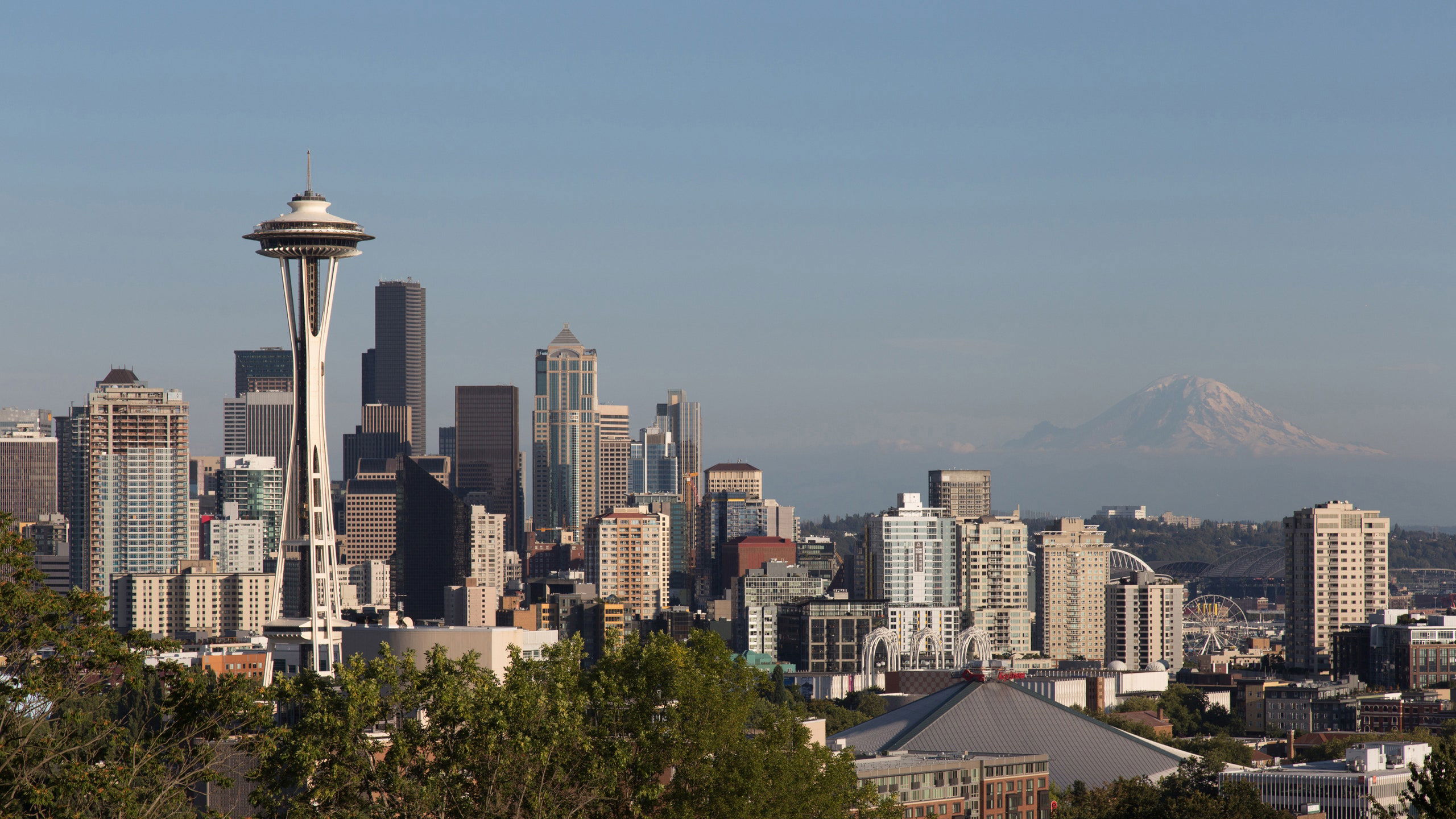 Test your knowledge about the Emerald City! From its rich history and iconic landmarks to its vibrant culture and unique local facts, this quiz will challenge even the most enthusiastic Seattleites.