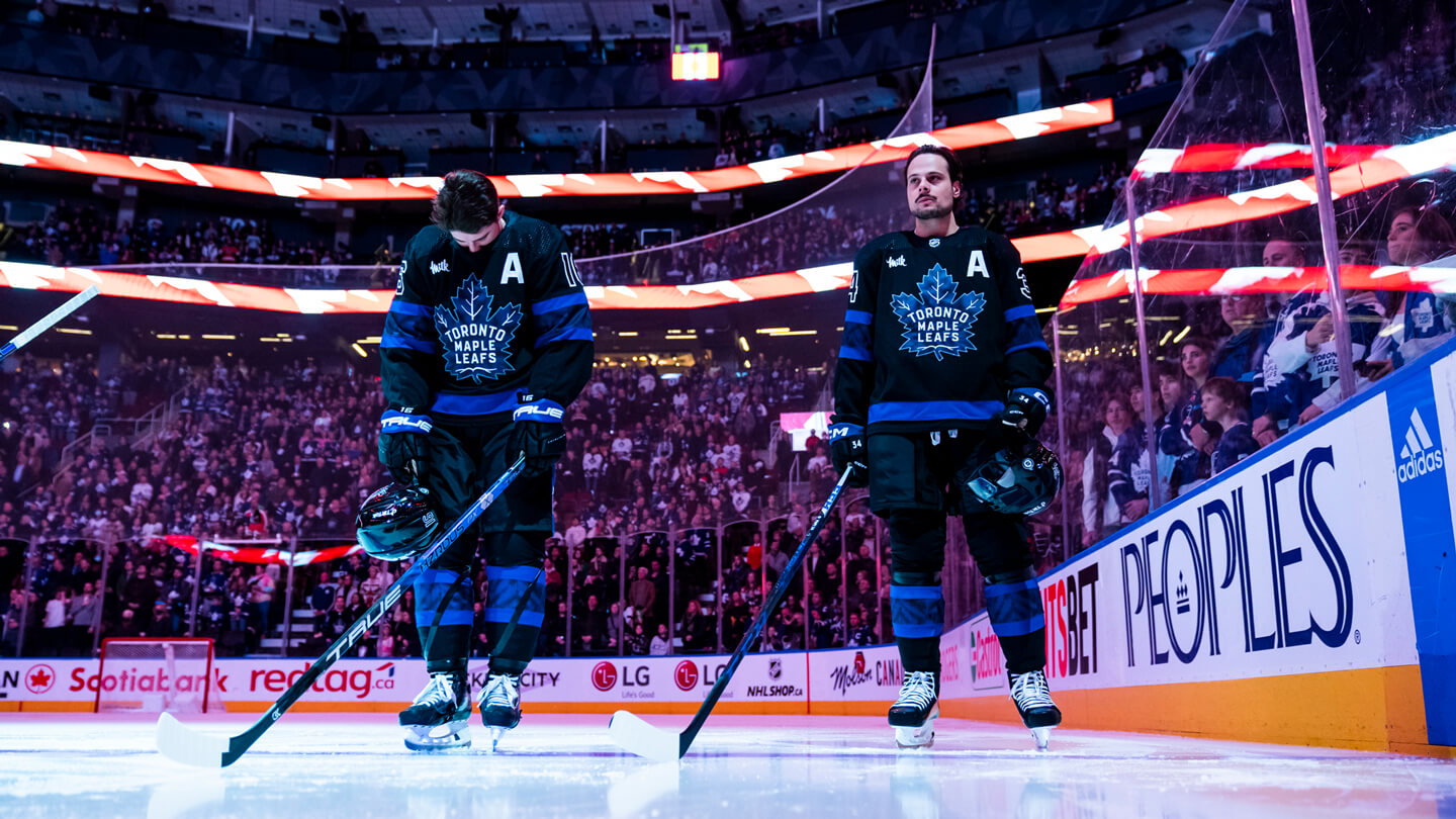 Think you know everything about the Toronto Maple Leafs? Dive into this quiz to test your knowledge of their history, achievements, legendary players, and unforgettable moments!