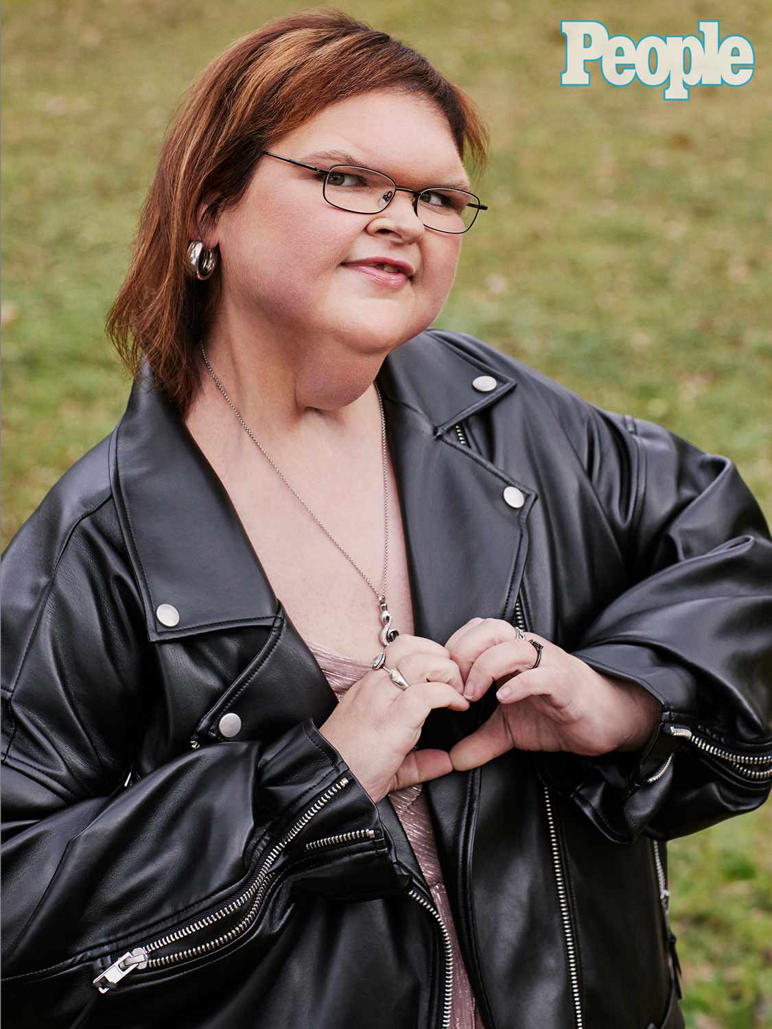 Dive into the lives of Amy and Tammy Slaton from 1000-lb Sisters! This quiz will match your personality with one of the dynamic sisters. Are you adventurous like Amy or determined like Tammy? Let's find out!