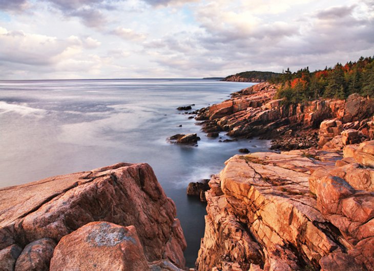 Test your knowledge about the Pine Tree State! This quiz covers a variety of topics, including Maine’s rich history, unique culture, famous landmarks, and notable trivia.