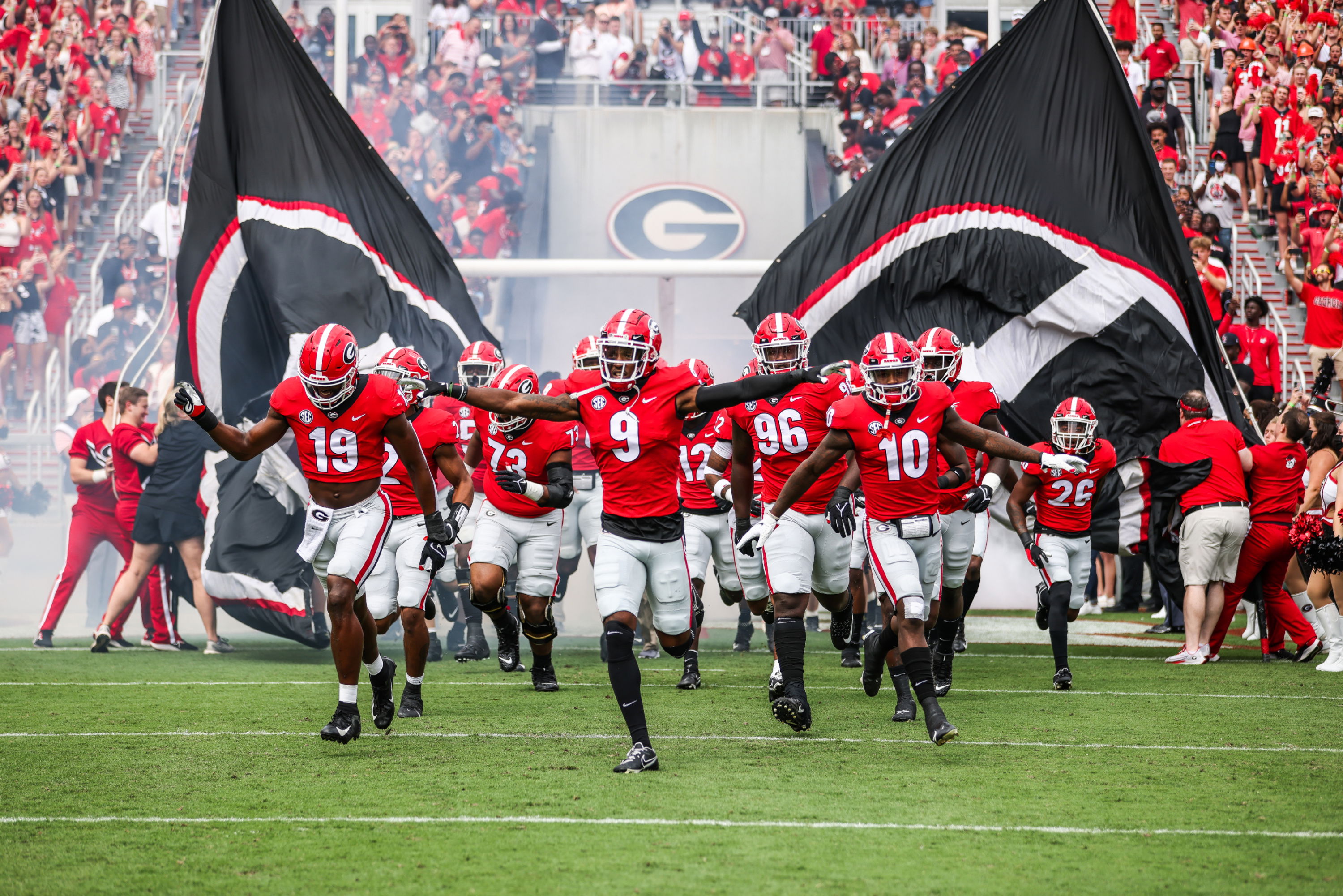 Are you a true Georgia Bulldogs fan? Test your knowledge about the team's storied history, star players, memorable games, and significant accomplishments in this ultimate trivia challenge!