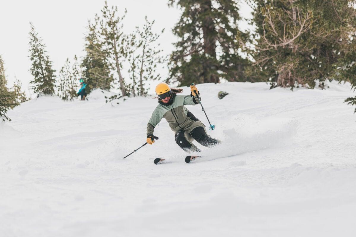 Are you ready to conquer every slope? Take this quiz to discover the all-mountain ski that matches your skiing style!