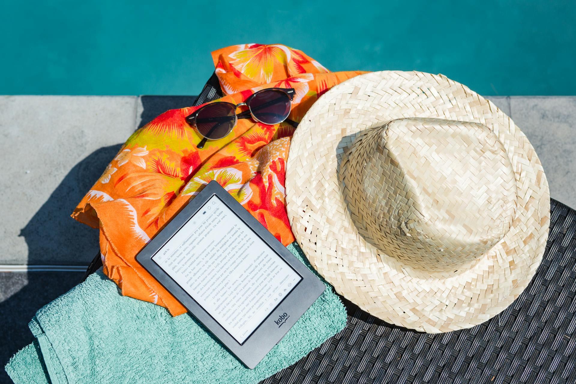 Ready to soak up the sun? Take this quiz to discover which must-have beach gear you need for your perfect spring break getaway!