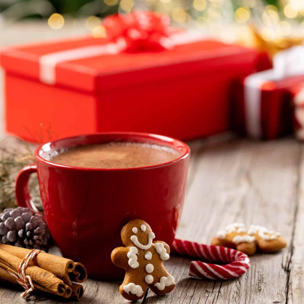 Uncover the ideal gift for the coffee enthusiast in your life with this fun and engaging quiz! Whether they love gadgets, art, or cozy comforts, you’ll discover the perfect present to fuel their passion for coffee.