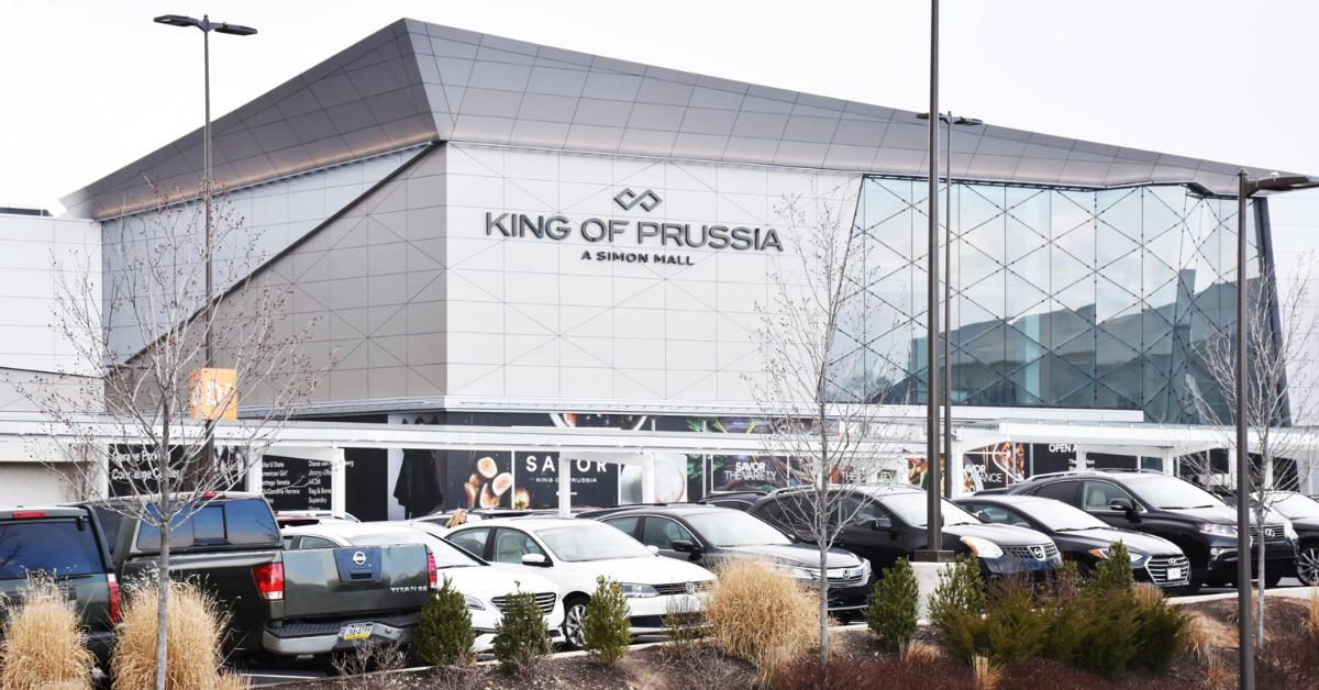 Navigating the world of custom signage can be a challenge. Take this quiz to discover which signage solutions will elevate your mall experience!