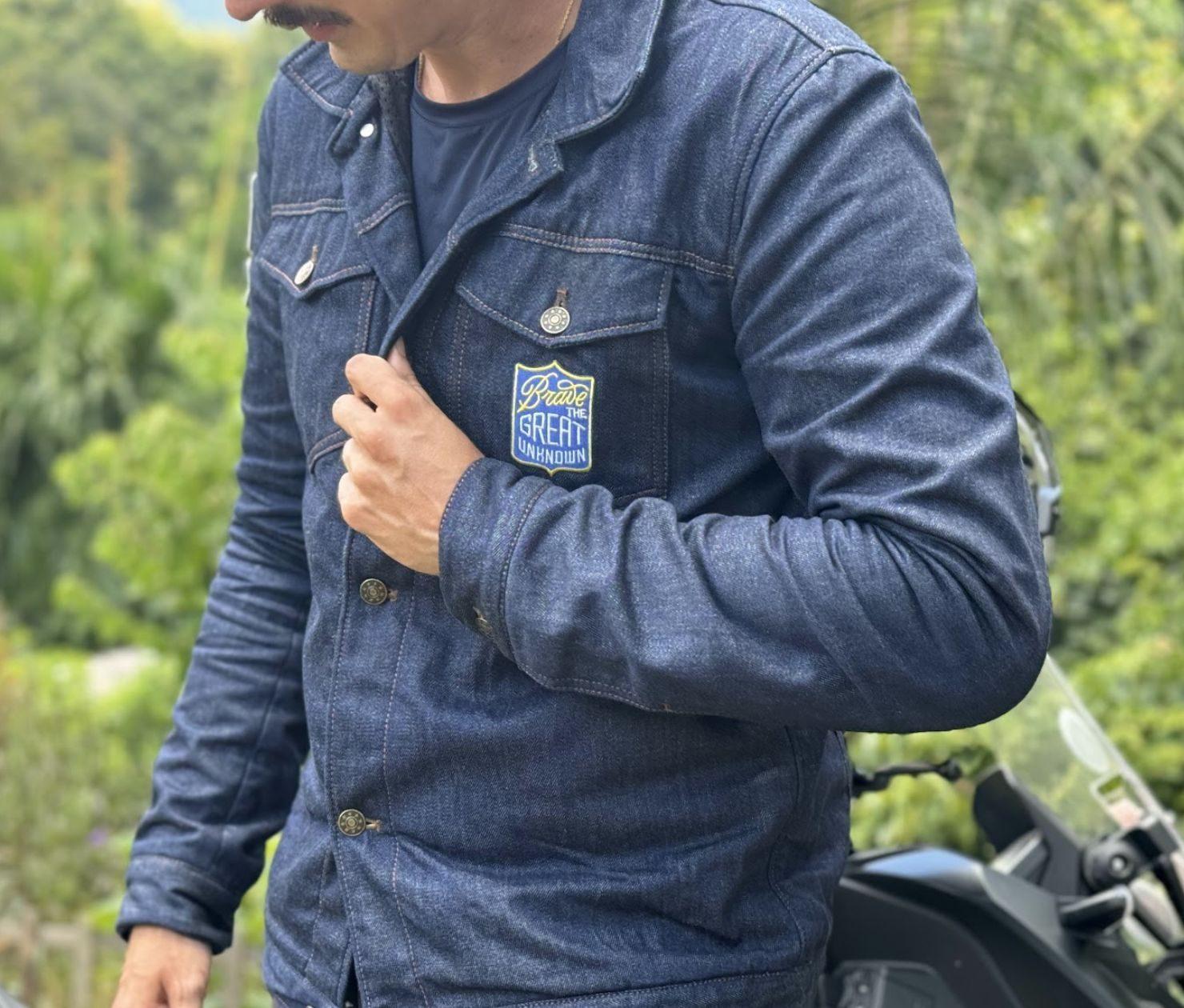 Discover the ideal custom motorcycle jacket tailored to your needs. Is it style, comfort, or protection that matters most to you? Let's find out!