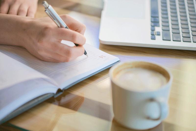 Ready to leap into the world of freelance health writing? Let this quiz guide you to the perfect course for your unique journey!