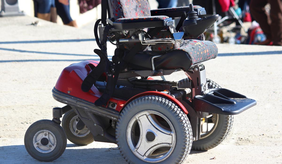 Whether you're looking for a scooter, wheelchair, or rollator, this quiz will help you find the mobility product that suits your lifestyle!