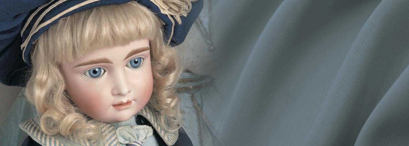 Uncover the world of exquisite antique dolls with our quiz! Discover the perfect auction or collection tailored just for you.