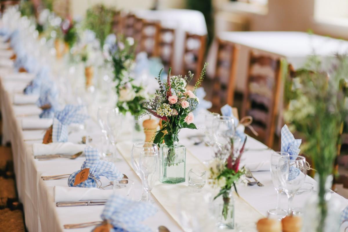 Planning a wedding can be overwhelming! Take this quiz to discover which essential product will make your wedding planning smoother and more enjoyable.