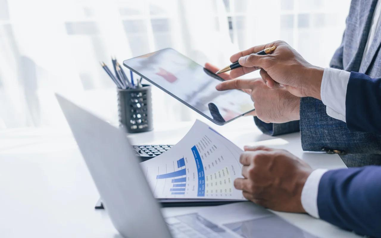 Unsure whether you need an internal auditor for ongoing insights or an external auditor for unbiased verification? Take our quiz to find out the best fit for your business!