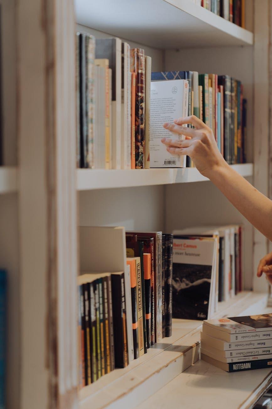 Unsure what to gift the librarian in your life? Take this fun quiz to find the perfect product that will bring a smile to their face!
