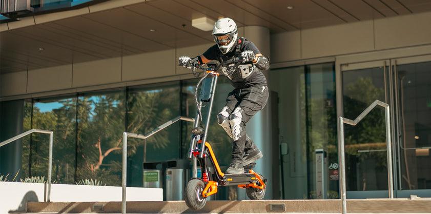 Riding an electric scooter can be thrilling, but safety comes first! Take our quiz to find the best protective gear tailored to your riding style.