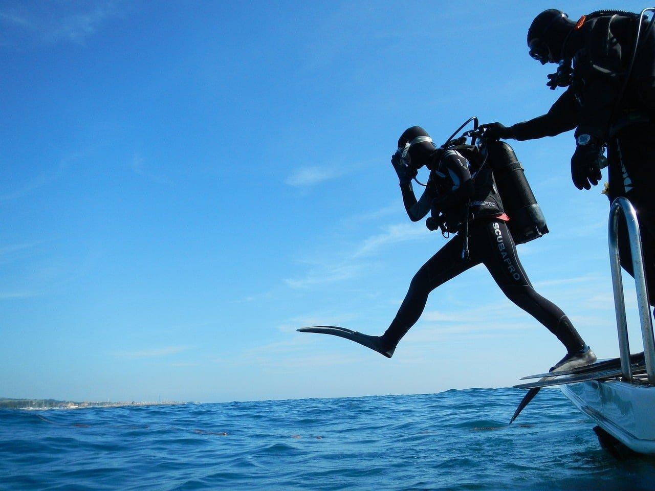 Embark on your diving adventure with the right course! Take this quiz to discover whether the PADI Open Water Diver or Scuba Diver course is the best fit for you.