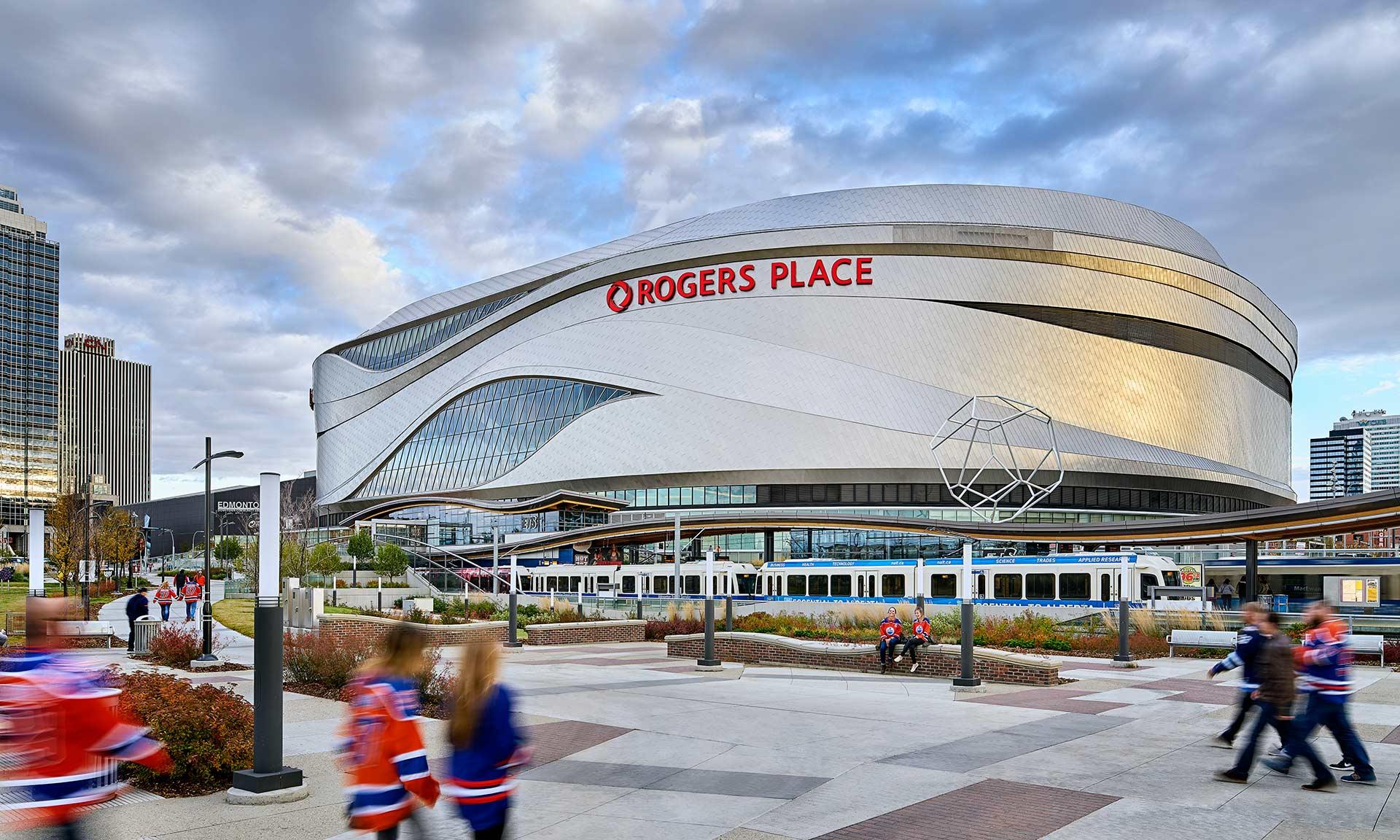 Planning a holiday party but don't know where to host it? Take this quiz to discover which venue at Rogers Place is right for your celebration!