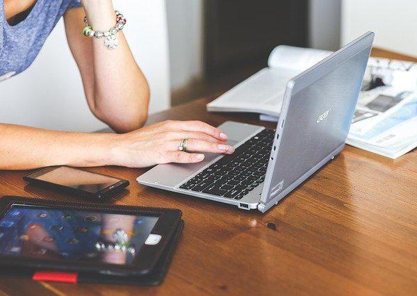 Unsure about which internet service provider to choose in France? Take this quiz to discover the perfect match for your internet needs!