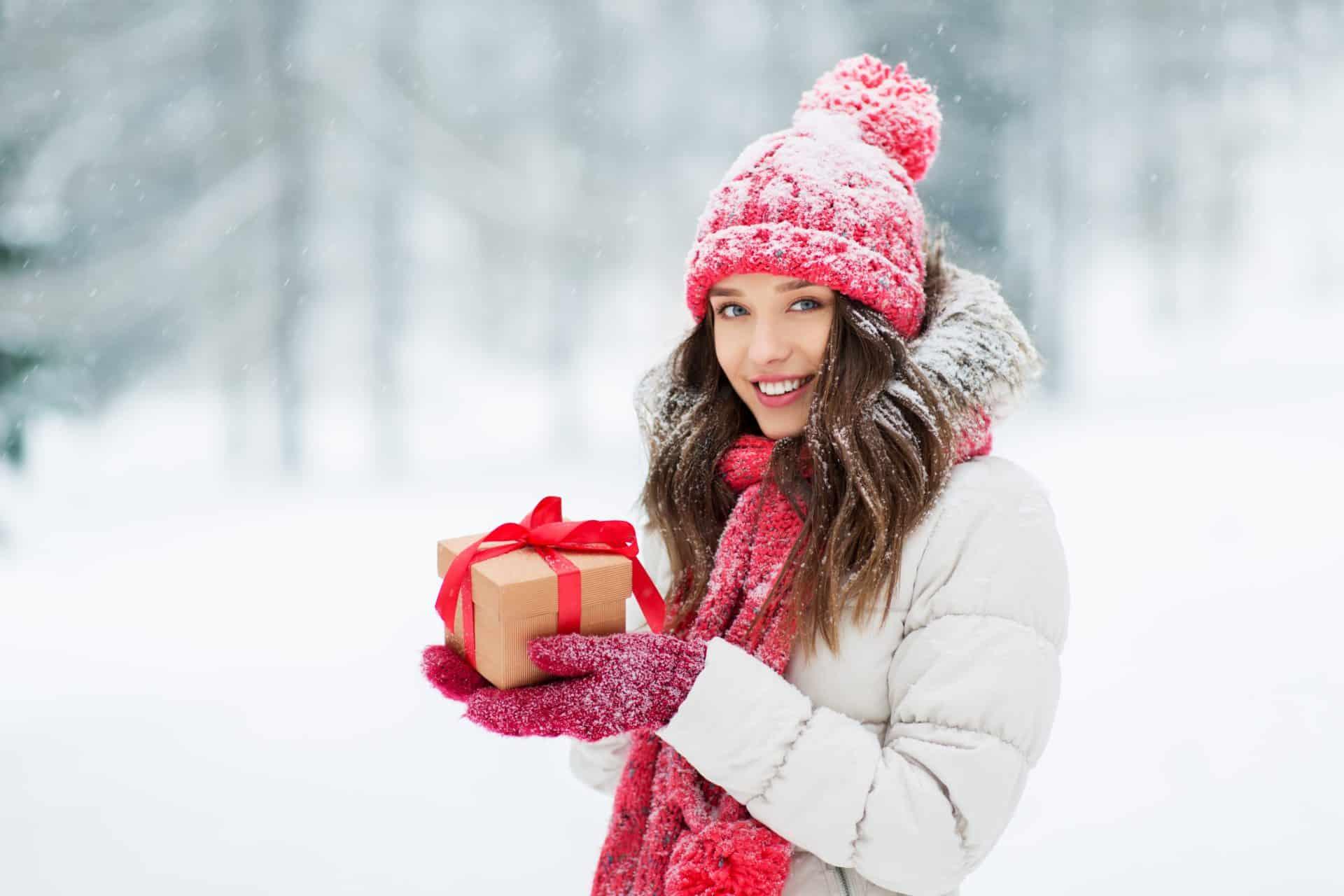 Discover the ideal Christmas gift for the college girl in your life with this fun and engaging quiz!