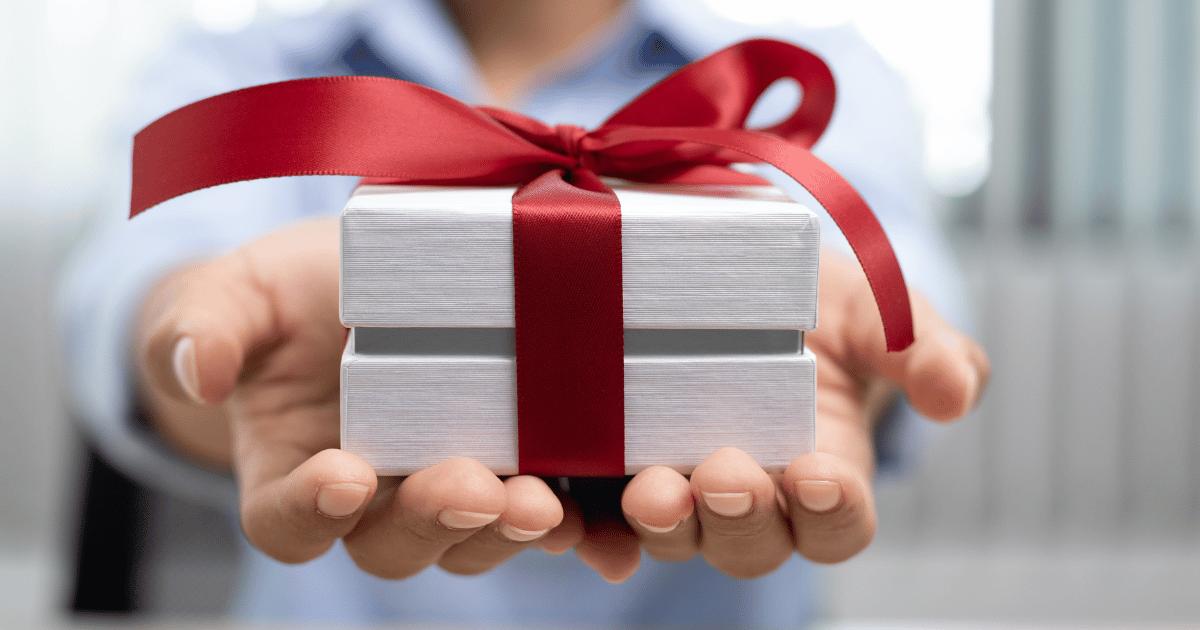 Discover the perfect sustainable camping gift for the outdoor enthusiasts in your life! Answer a few questions, and we'll help you find the ideal eco-friendly product to brighten their holiday season.