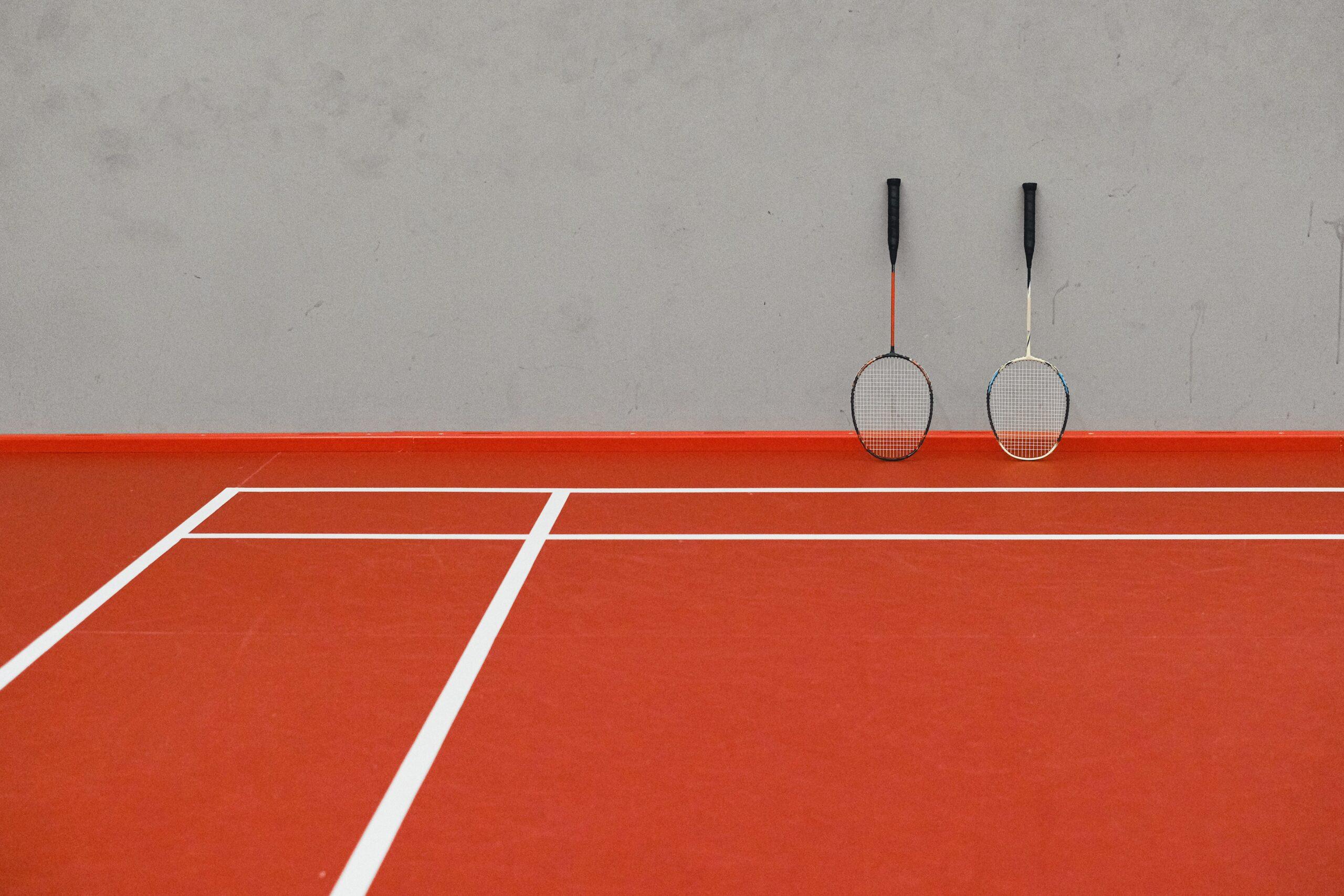 Discover which badminton racket suits your playing style and skill level with this fun and quick quiz!