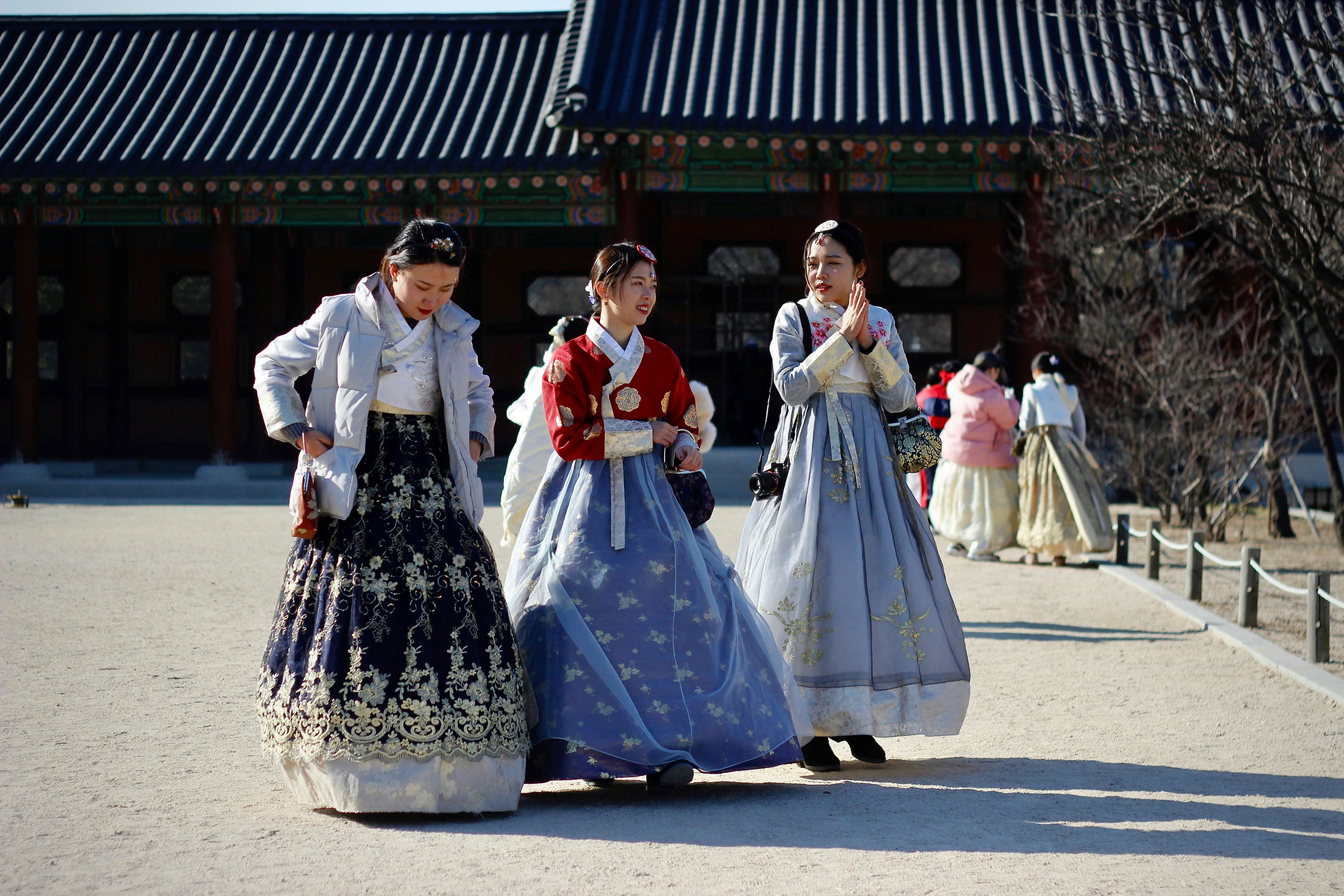 Planning a trip to Korea? Take this quiz to discover which travel app suits your adventure style best—whether you're a culture enthusiast, foodie, or solo traveler!