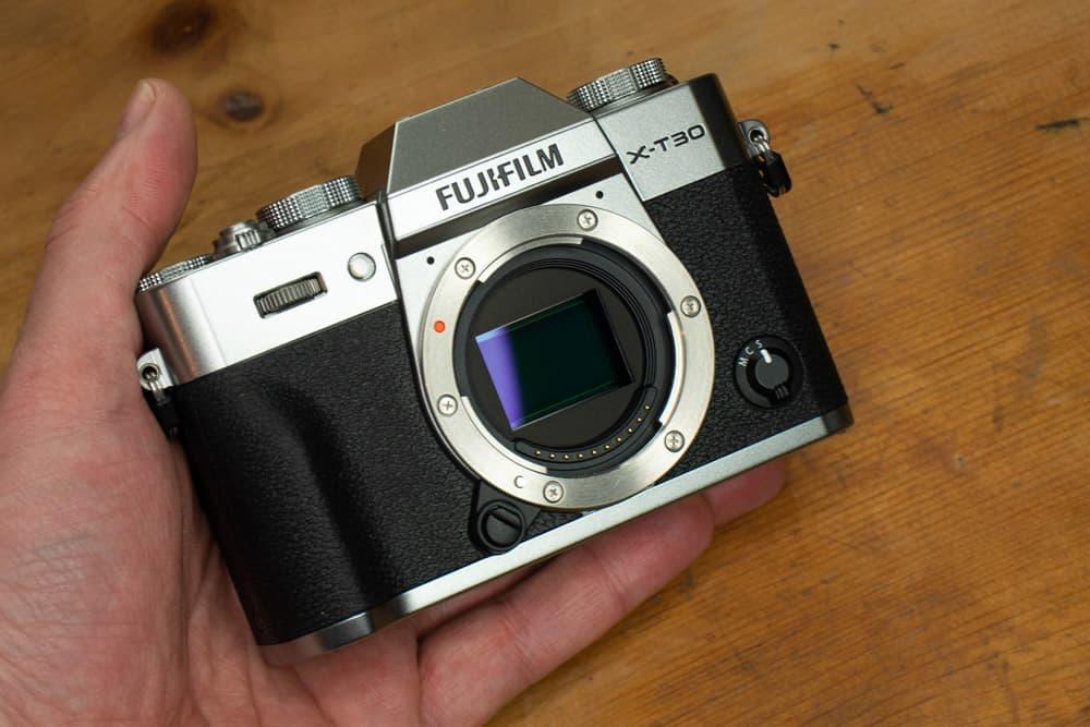 Dive into the world of photography with the right camera! This quiz helps you discover which beginner camera suits your needs, whether you're capturing memories, vlogging, or just starting your photography journey.