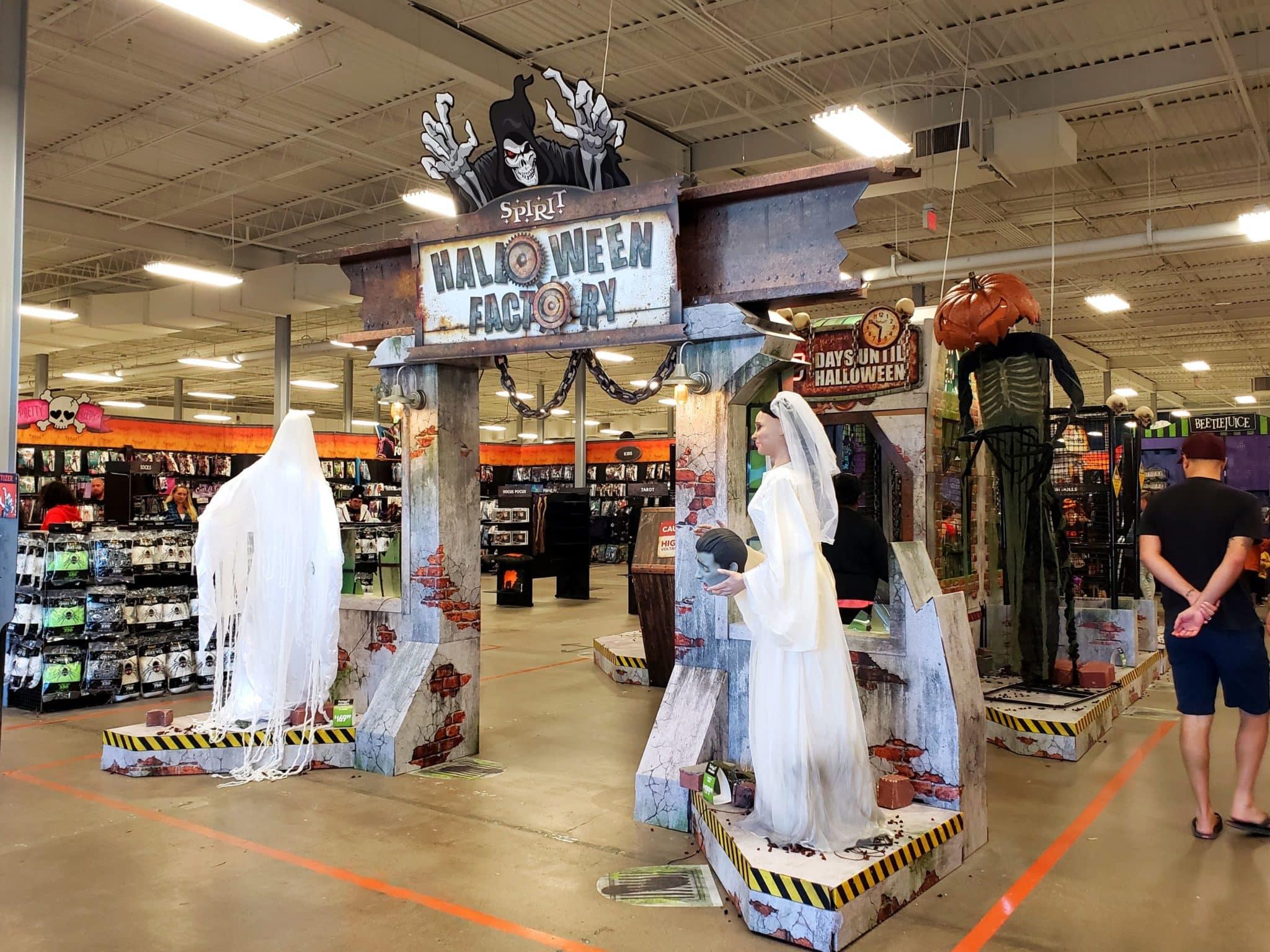 Feeling overwhelmed by Halloween costume options? Take this quiz to find the perfect Halloween store in Chicago that fits your style and needs!