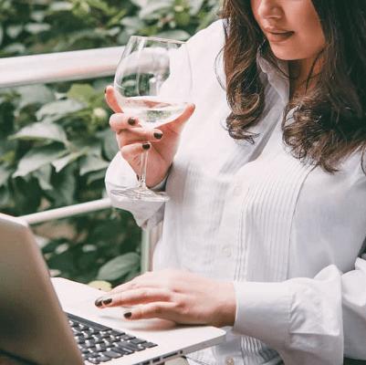 Struggling to find the perfect designer plus-size work clothes? Take this quiz to discover which stylish options suit your professional wardrobe best!