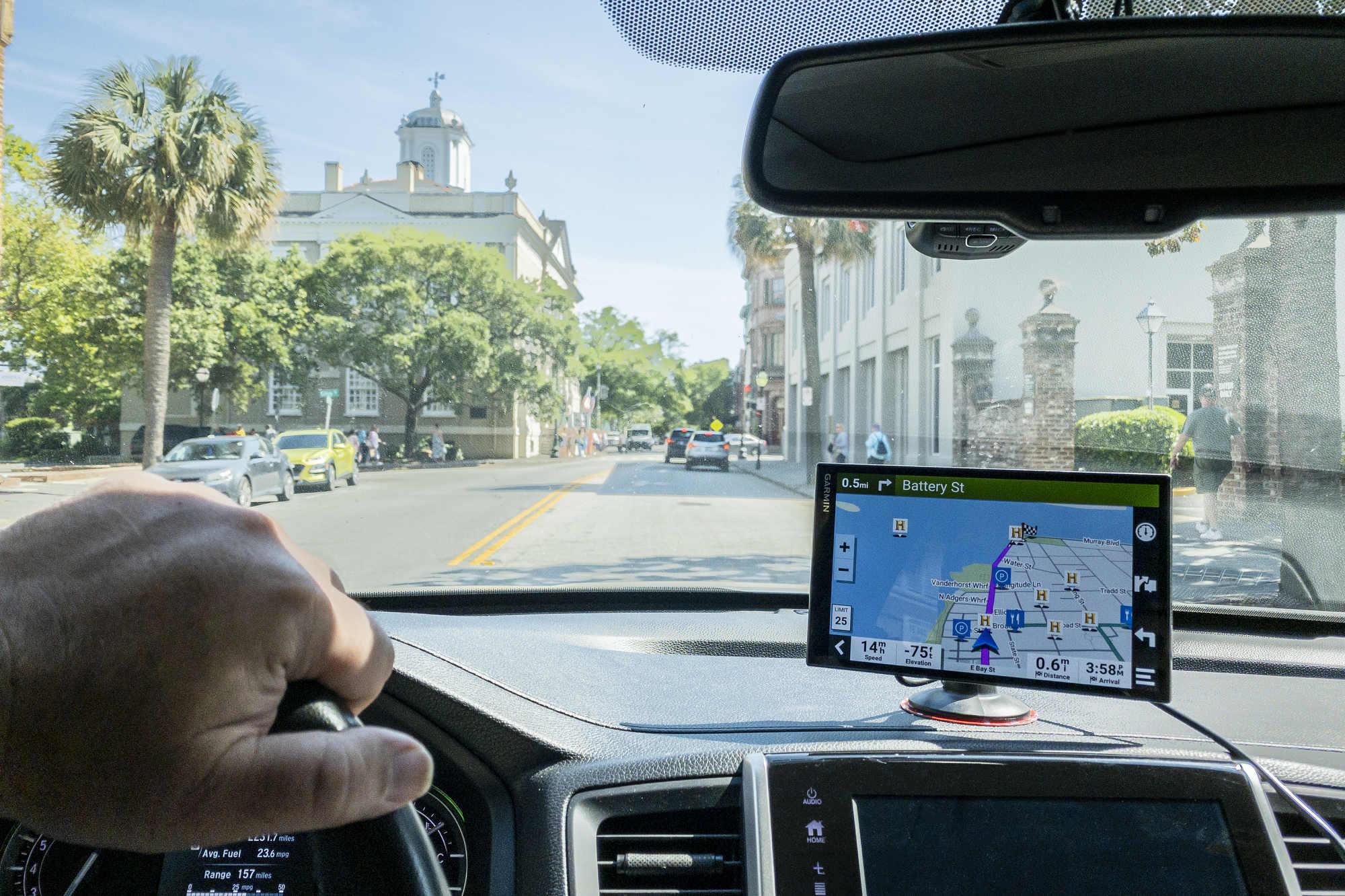 Are you ready to hit the road with the best navigation buddy? Take this quiz to uncover which Garmin GPS suits your travel style!