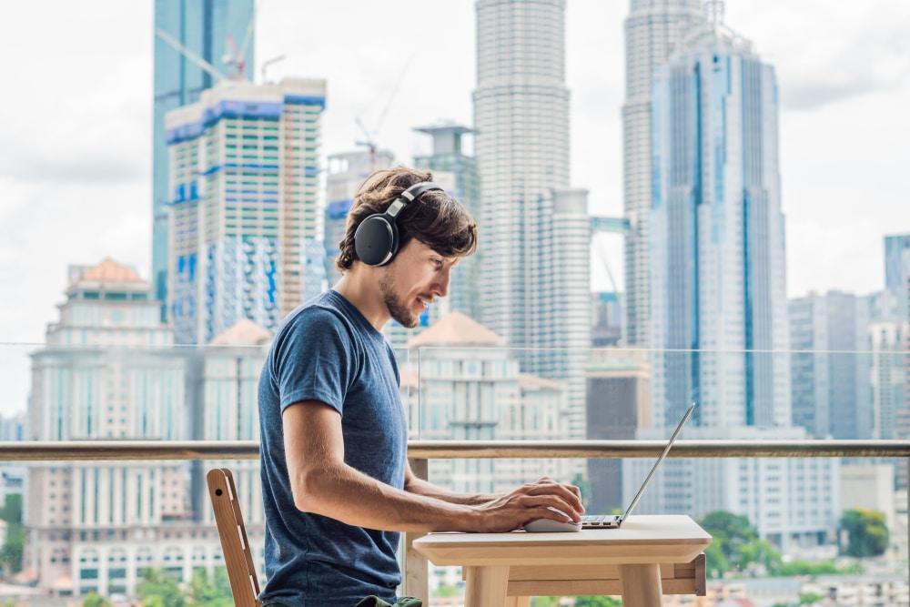 With an incredible variety of free online resources for learning Spanish, this quiz will help you discover which option suits your style and needs the best. Get ready to embark on your language-learning journey!