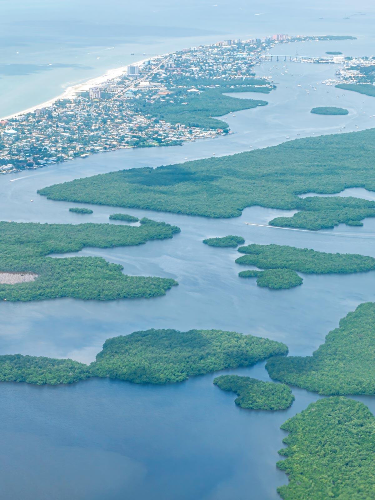 Boating in South Florida's shallow waters can be tricky! Take this quiz to discover the ideal Suzuki outboard that suits your boating style and needs.