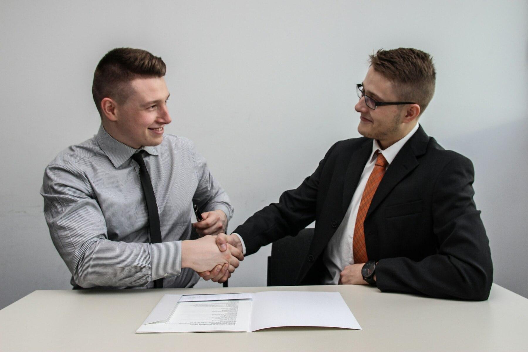 Consultants have unique financial needs. Let's discover the perfect credit card tailored for your consulting lifestyle!