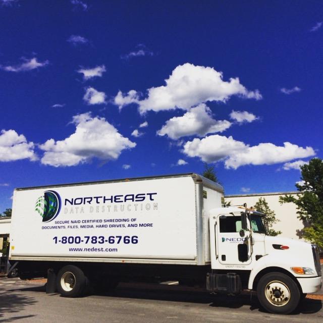 Confused about whether you need on-site or off-site shredding services? Take this quick quiz to discover the best option for your organization’s needs!