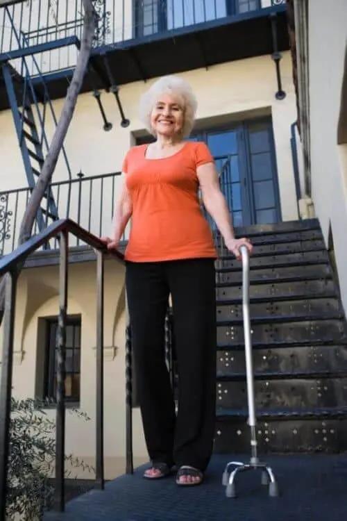 Take this fun quiz to discover which walking cane suits your needs best! Explore options based on stability, comfort, and mobility.