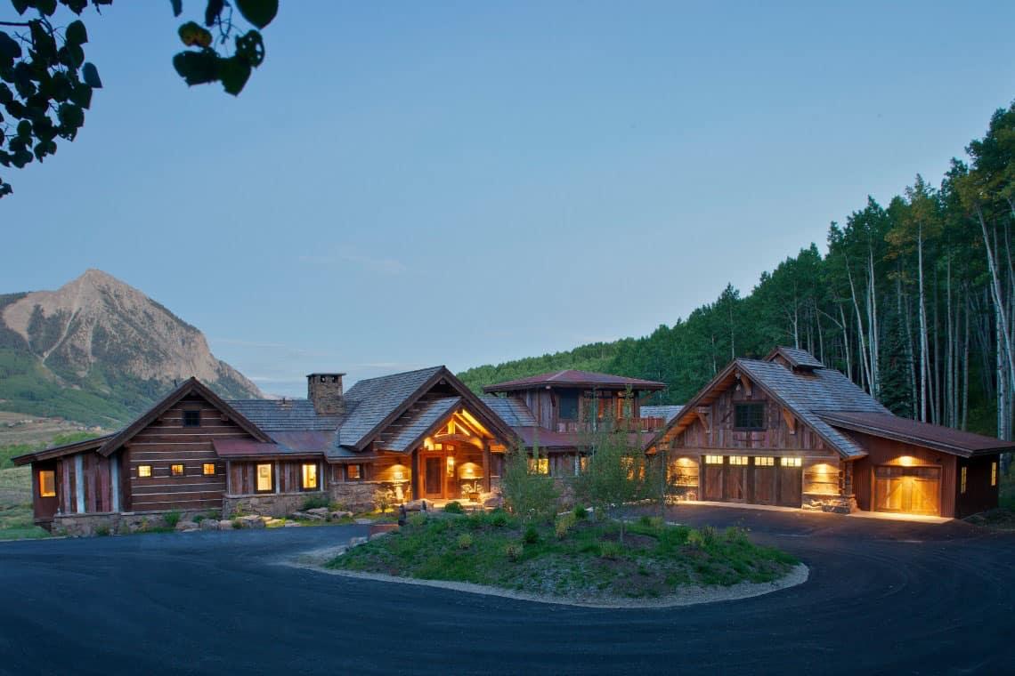 Find Your Perfect Ranch Retreat for 2024!