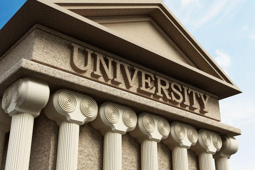 Are you aspiring to soar in the aerospace industry? Discover which renowned UK university best matches your academic and career aspirations with our engaging quiz!