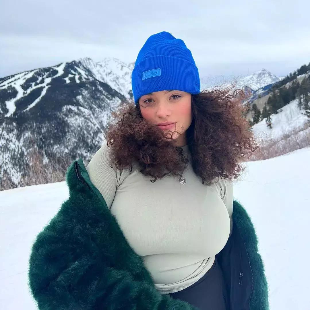 Dive into the vibrant world of Latina fashion bloggers! Answer a few fun questions to discover which influencer aligns perfectly with your style. Whether you love minimalist chic or colorful statements, we've got the inspiration you need!