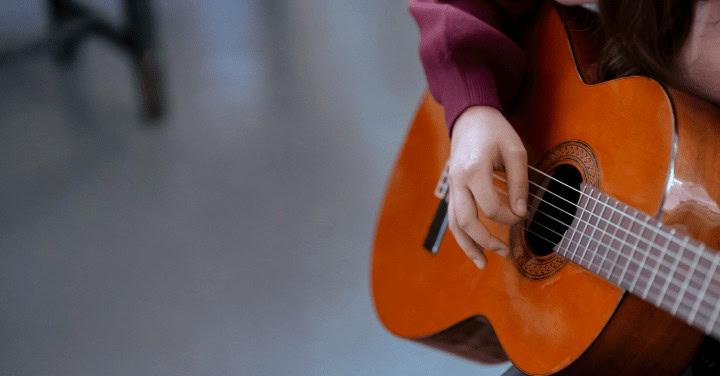 Are you ready to strum like a pro? Take this quiz to discover your perfect guitar learning method! Whether you're into private lessons, online tutorials, or jamming with friends, we'll help you find your groove.