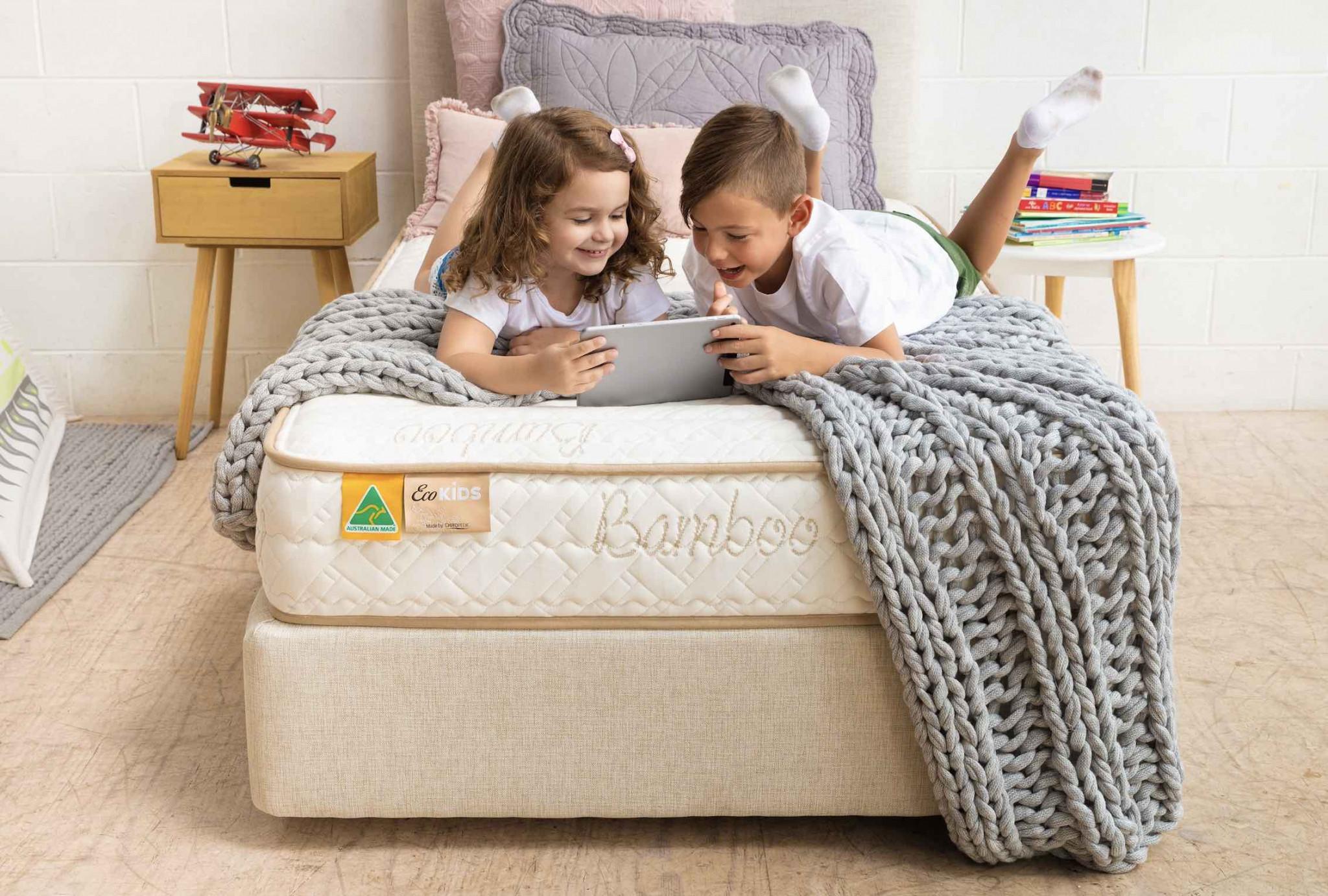 Dive into this fun quiz to discover the best mattress for your child’s unique needs! Find out which mattress will give them the best support and comfort!