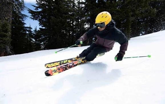 Get ready to hit the slopes! Answer a few fun questions to discover which ski goggles are best suited for your skiing style and environment.