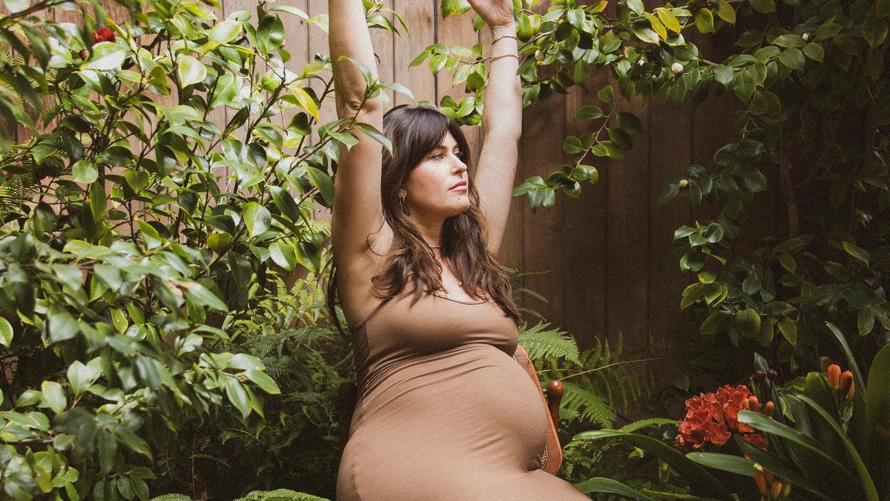 Navigating skincare during pregnancy? Take our quiz to find the perfect product that meets your needs while being safe for you and your baby!