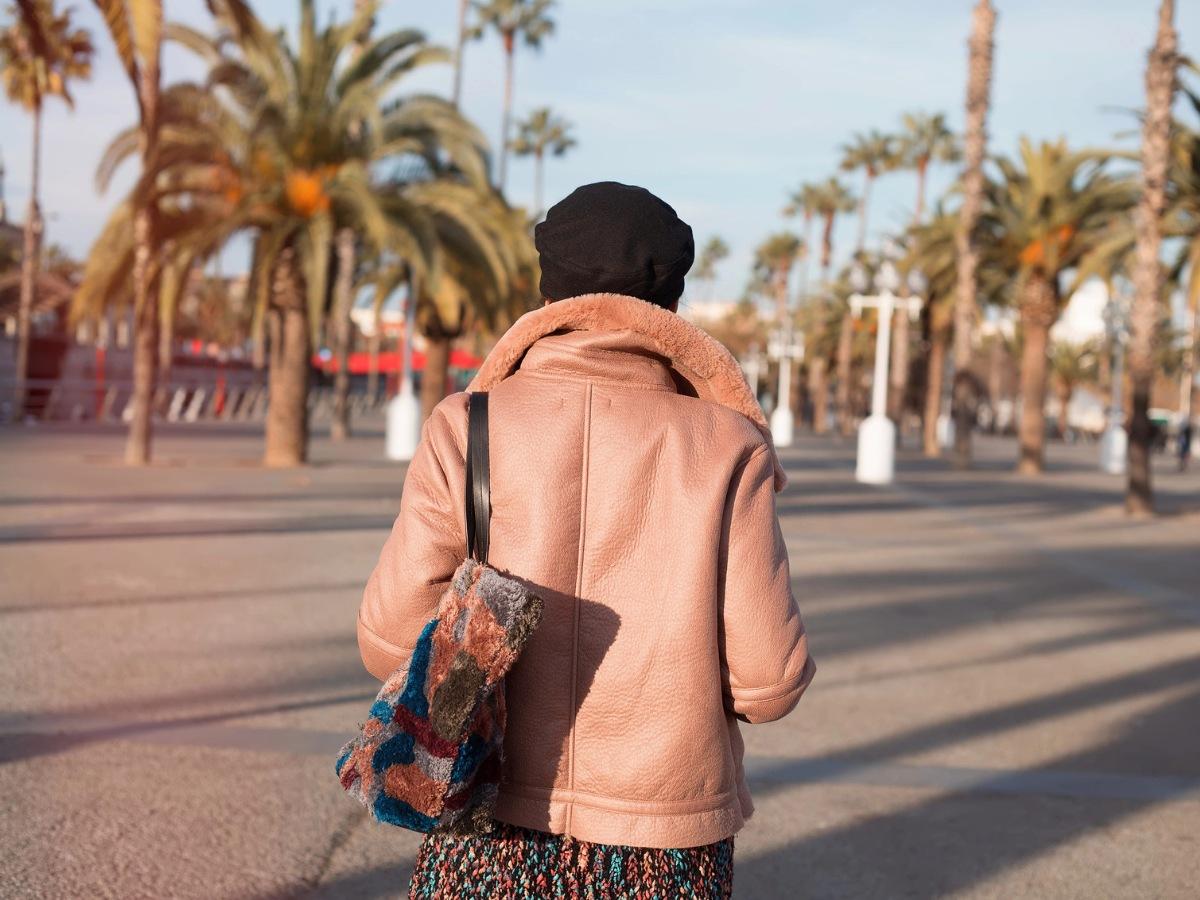 Find out the perfect outfits to pack for your December trip to Barcelona with this fun and engaging quiz!